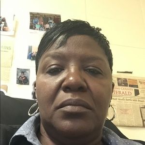 Meet your Posher, Cassandra